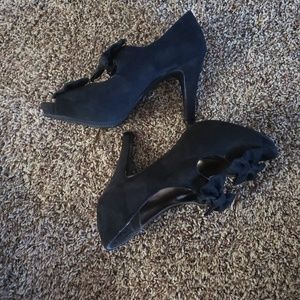 Black Bow Booties Size 8.5